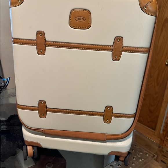 Bric's Handbags - Bric's Classic Cream and Tan Rolling Suitcase